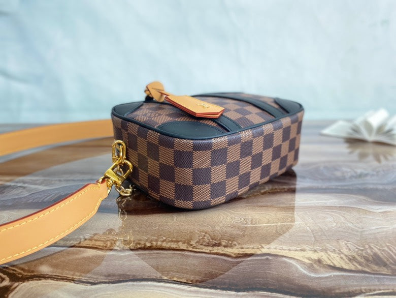 Louis Vuitton Valisette Soupe BB Bag