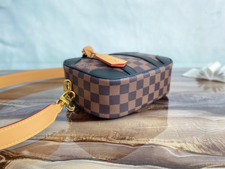 Louis Vuitton Valisette Soupe BB Bag