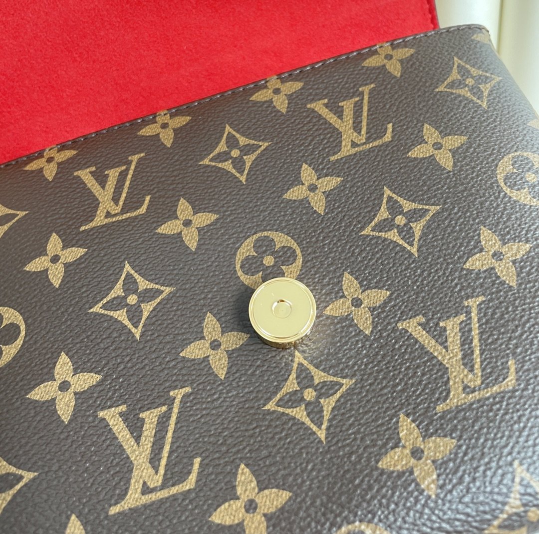 Louis Vuitton Locky BB Bag