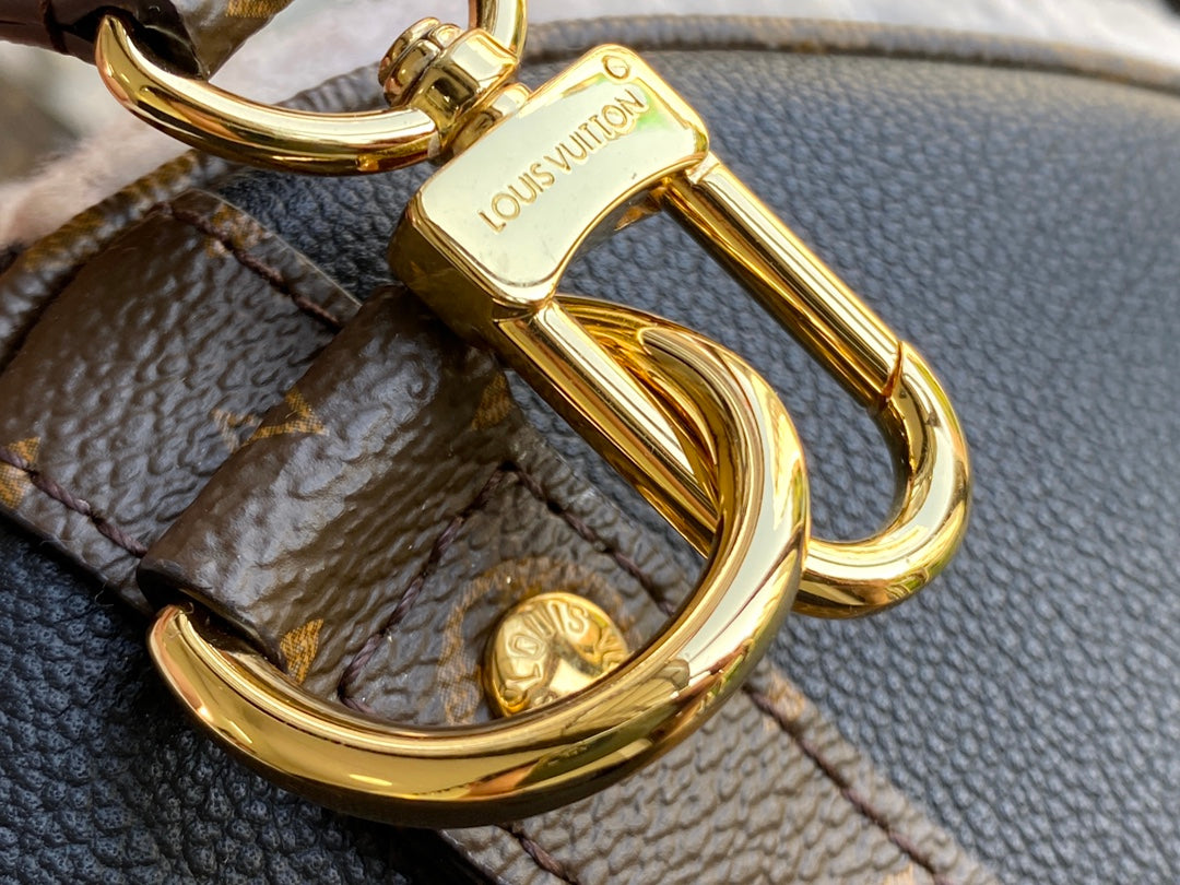 Louis Vuitton Speedy Bandouliere 30 Bag