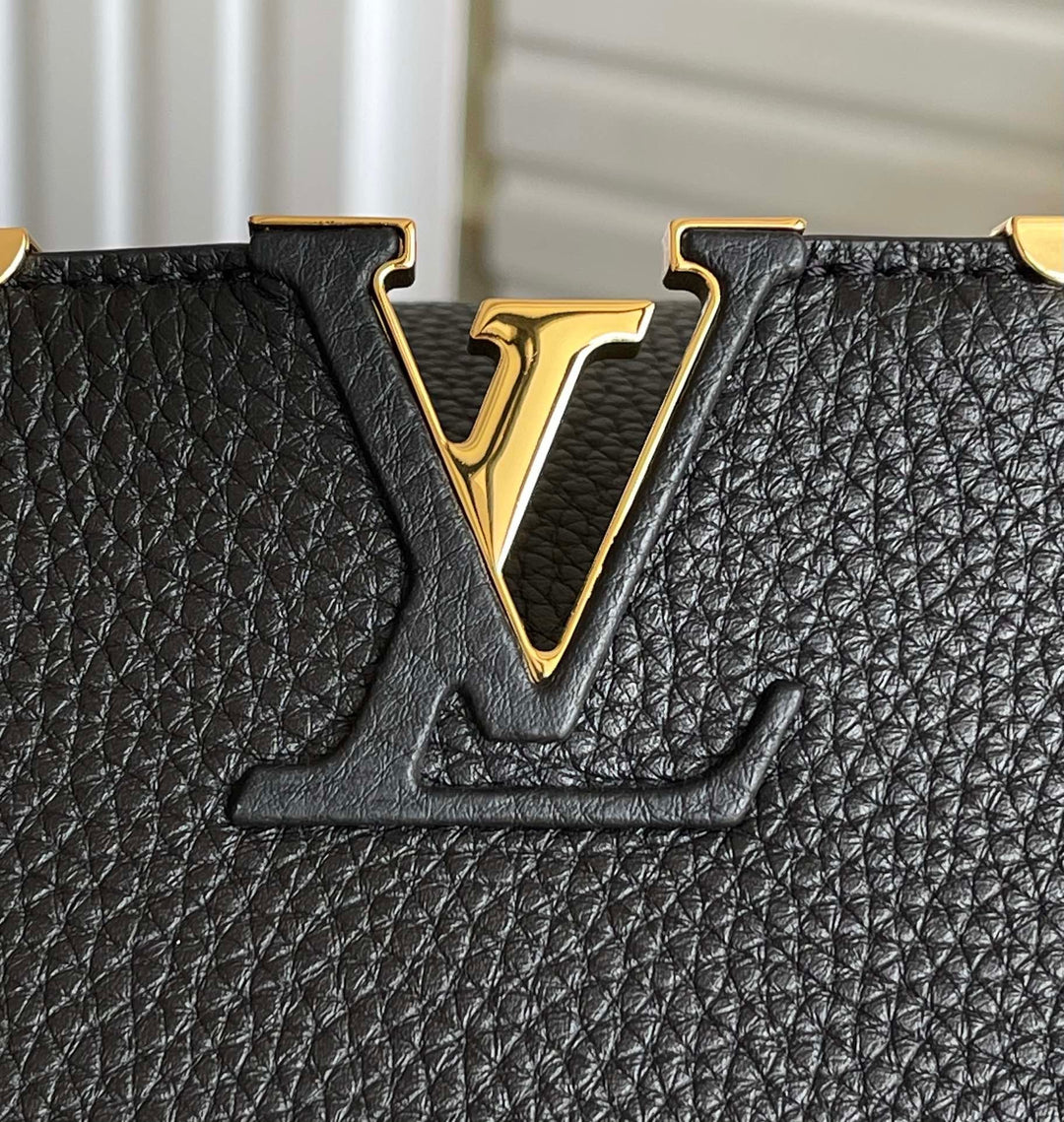 Louis Vuitton Capucines MM Bag