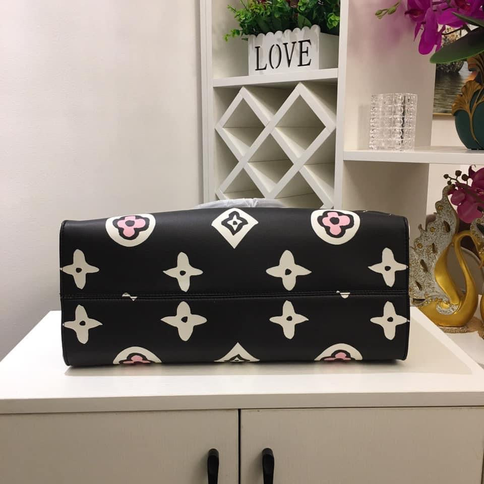 Louis Vuitton OnTheGo GM Bag