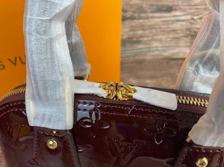 Louis Vuitton Vernis Alma BB Bag
