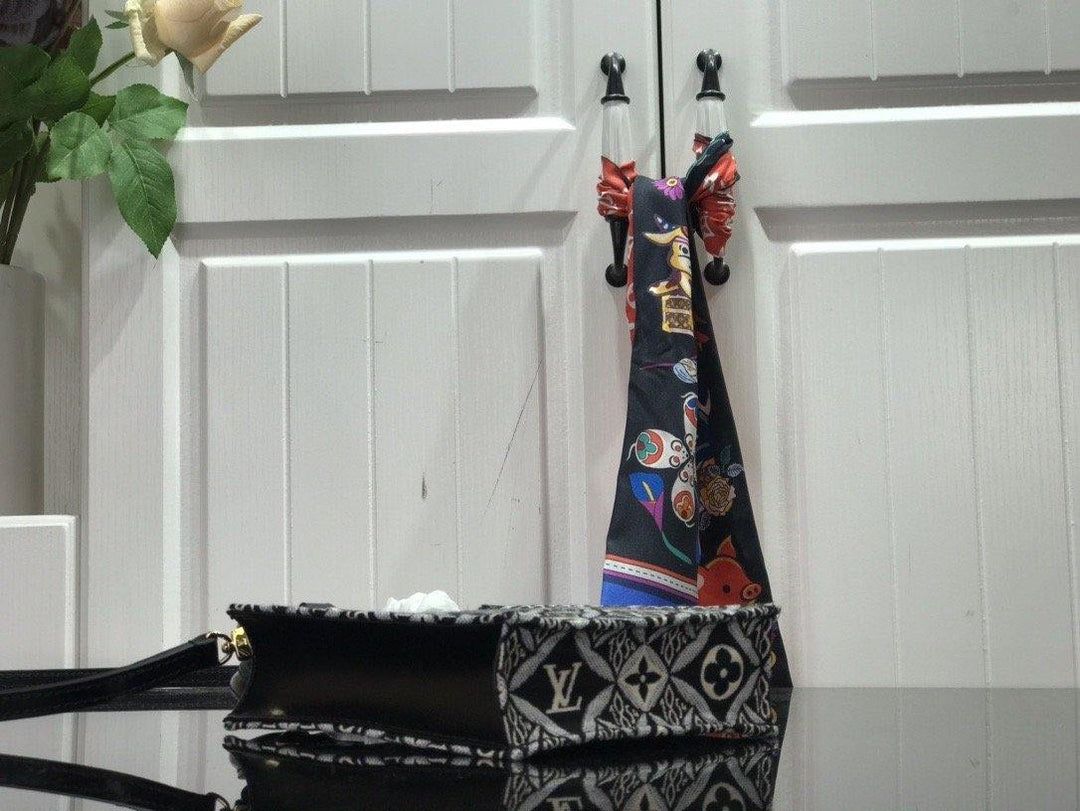Louis Vuitton 1854 Petit Sac Plat