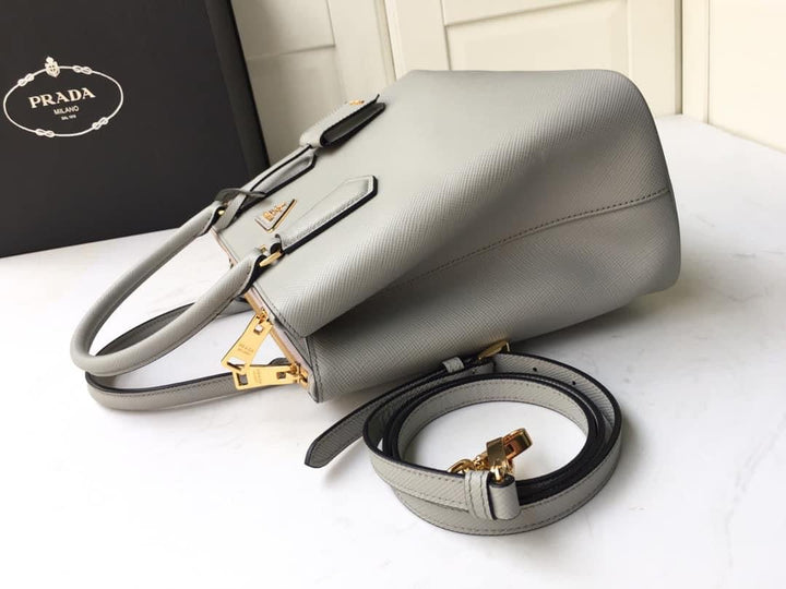 Prada Galleria Saffiano leather Medium  bag