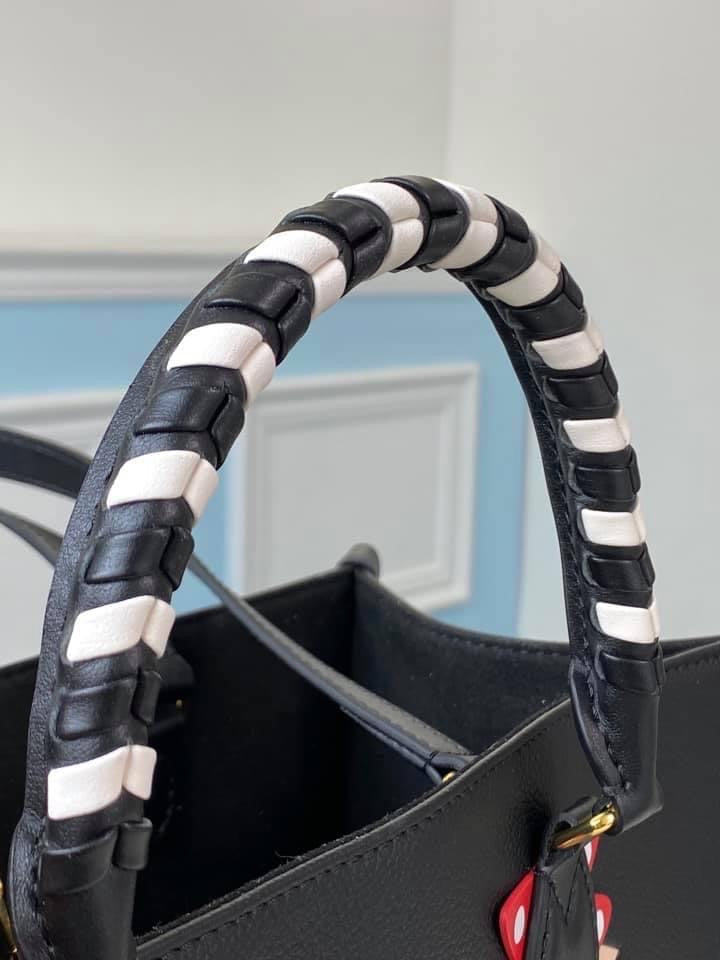 Louis Vuitton Crafty OnTheGo GM Bag