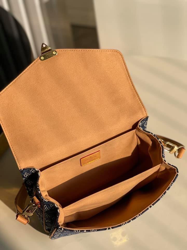 Louis Vuitton 1854 Pochette Metis Bag