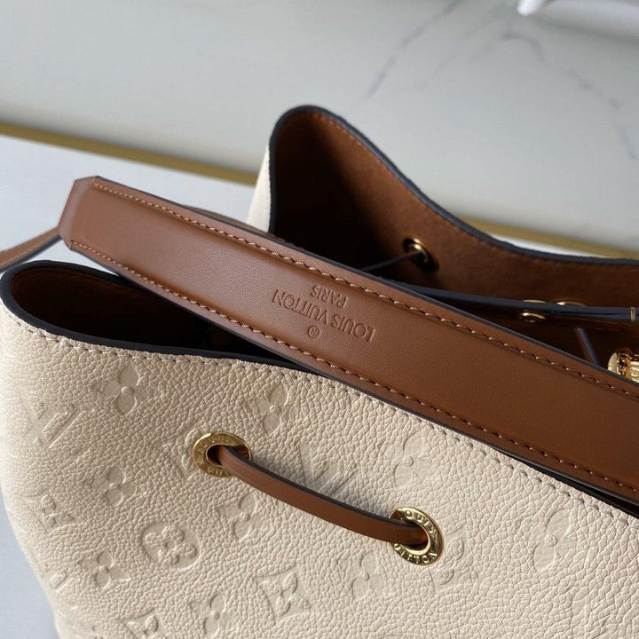 Louis Vuitton NeoNoe MM Bag