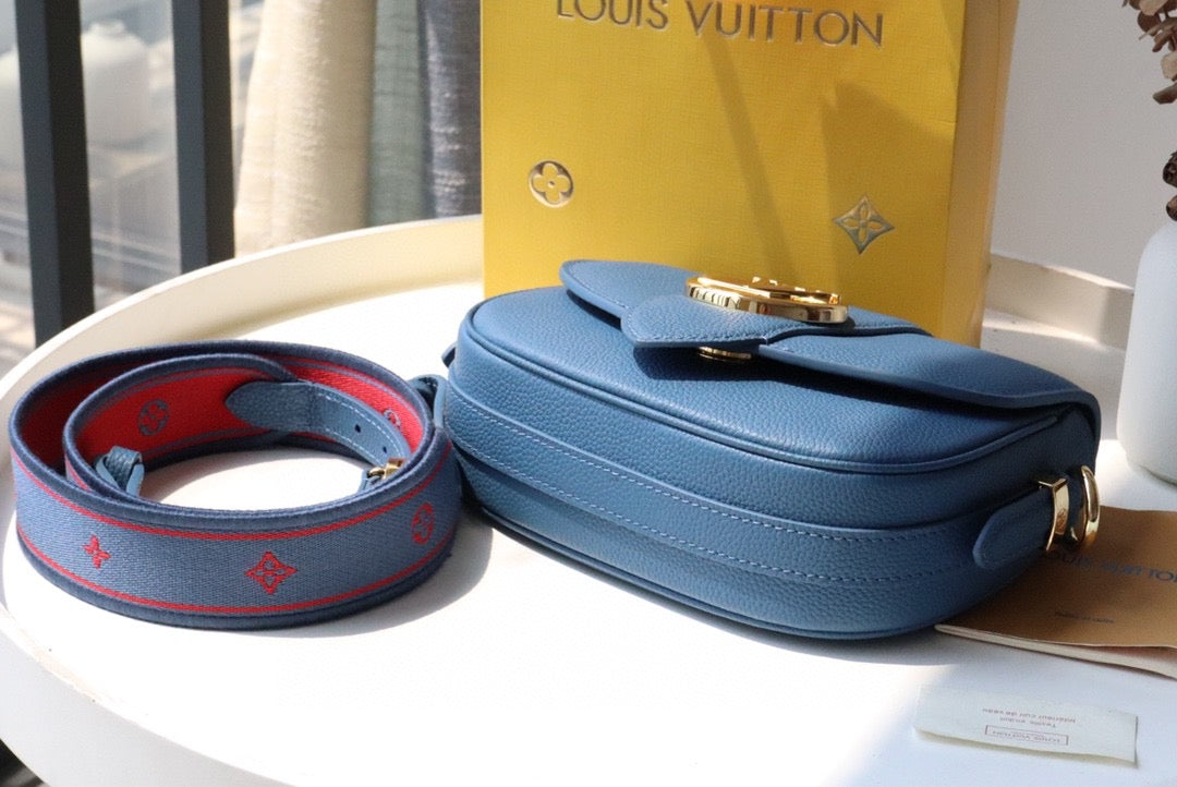 Louis Vuitton Pont 9 Soft PM Bag