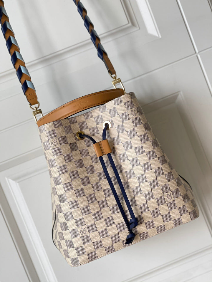 Louis Vuitton NeoNoe MM Bag