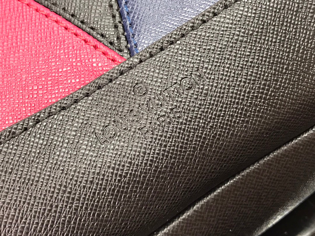 Louis Vuitton Avenue Sling Bag