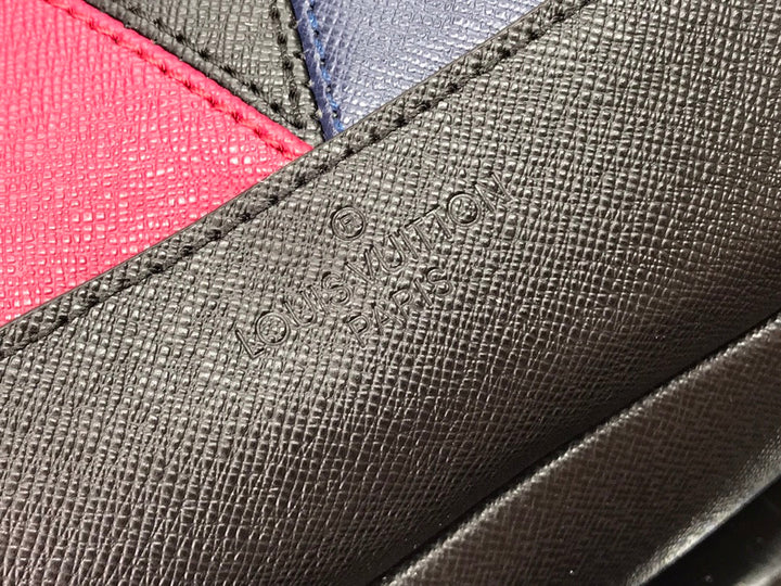 Louis Vuitton Avenue Sling Bag