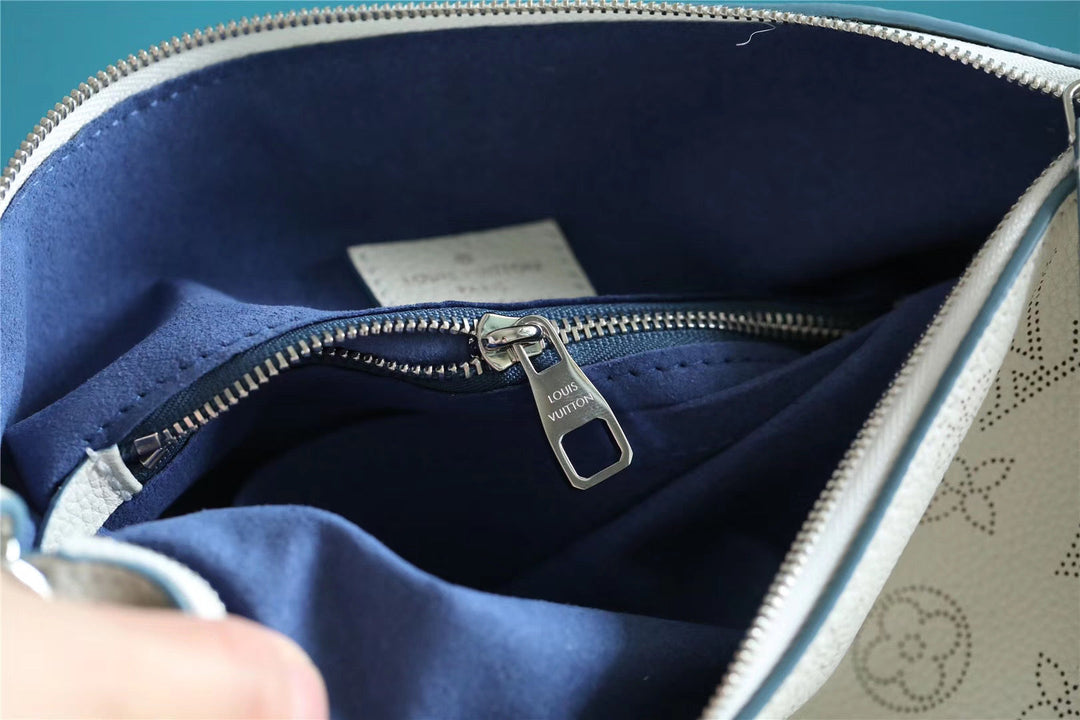 Louis Vuitton Babylone Chain BB Bag