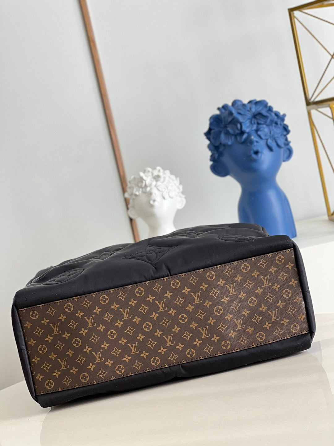 Louis Vuitton OnTheGo GM Bag