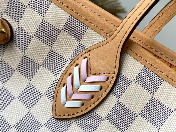 Louis Vuitton Neverfull MM Bag
