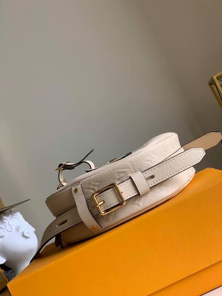 Louis Vuitton Boite Chapeau Souple MM Bag
