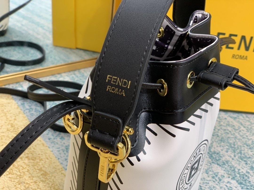 Fendi Mon Tresor Mini Bag