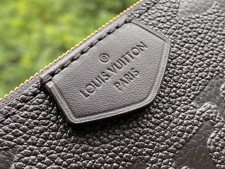 Louis Vuitton Multi-Pochette Accessories Bag
