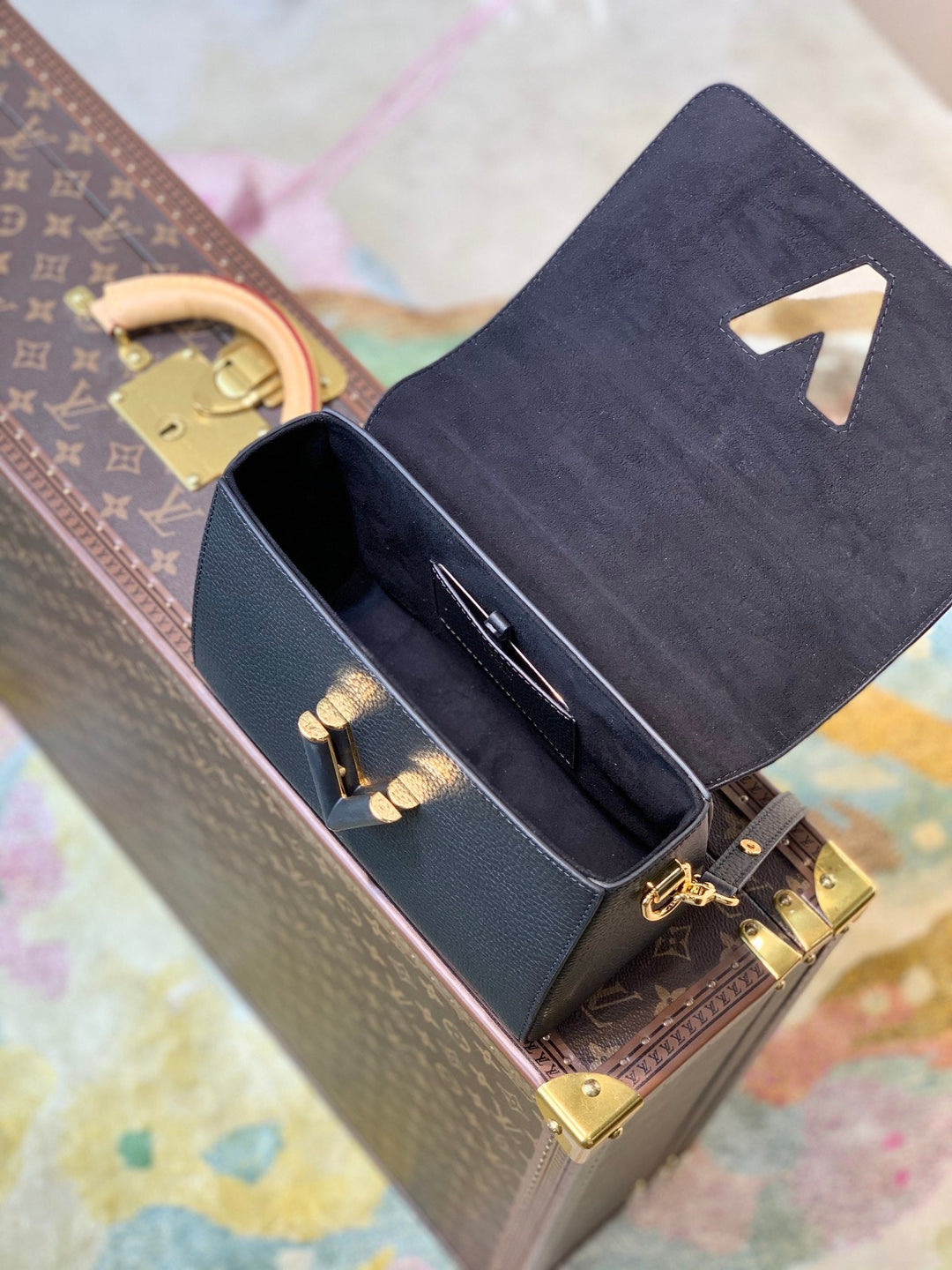 Louis Vuitton Twist MM Bag