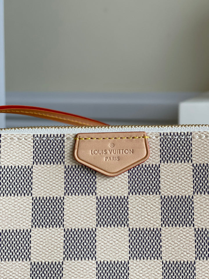 Louis Vuitton Double ZiP Pochette Bag