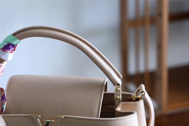 Louis Vuitton Capucines MM Bag