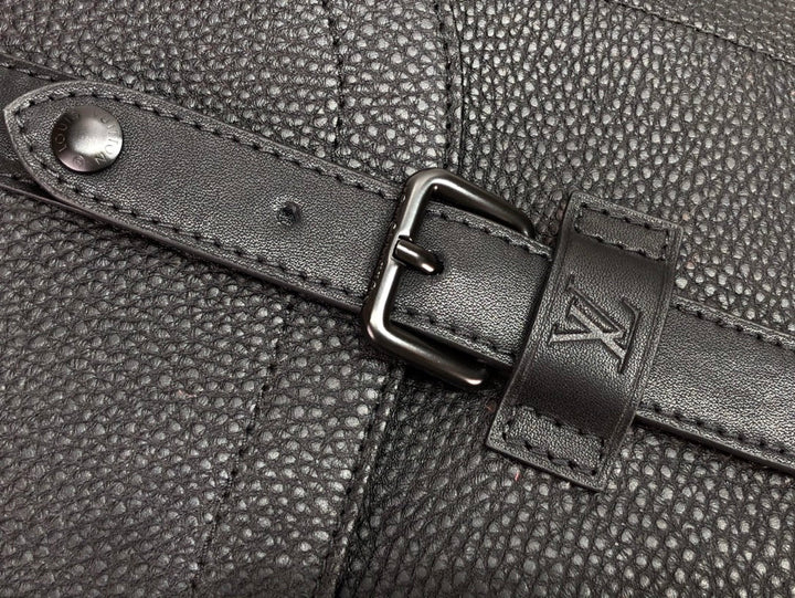 Louis Vuitton Christopher Messenger Bag