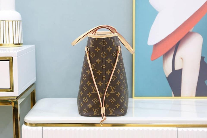 Louis Vuitton Neverfull MM Tote Bag