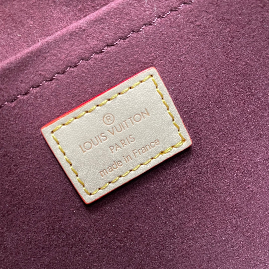 Louis Vuitton Montaigne BB Bag