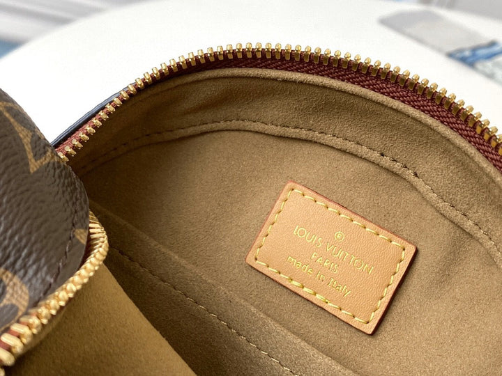 Louis Vuitton Boite Chapeau Souple PM Bag