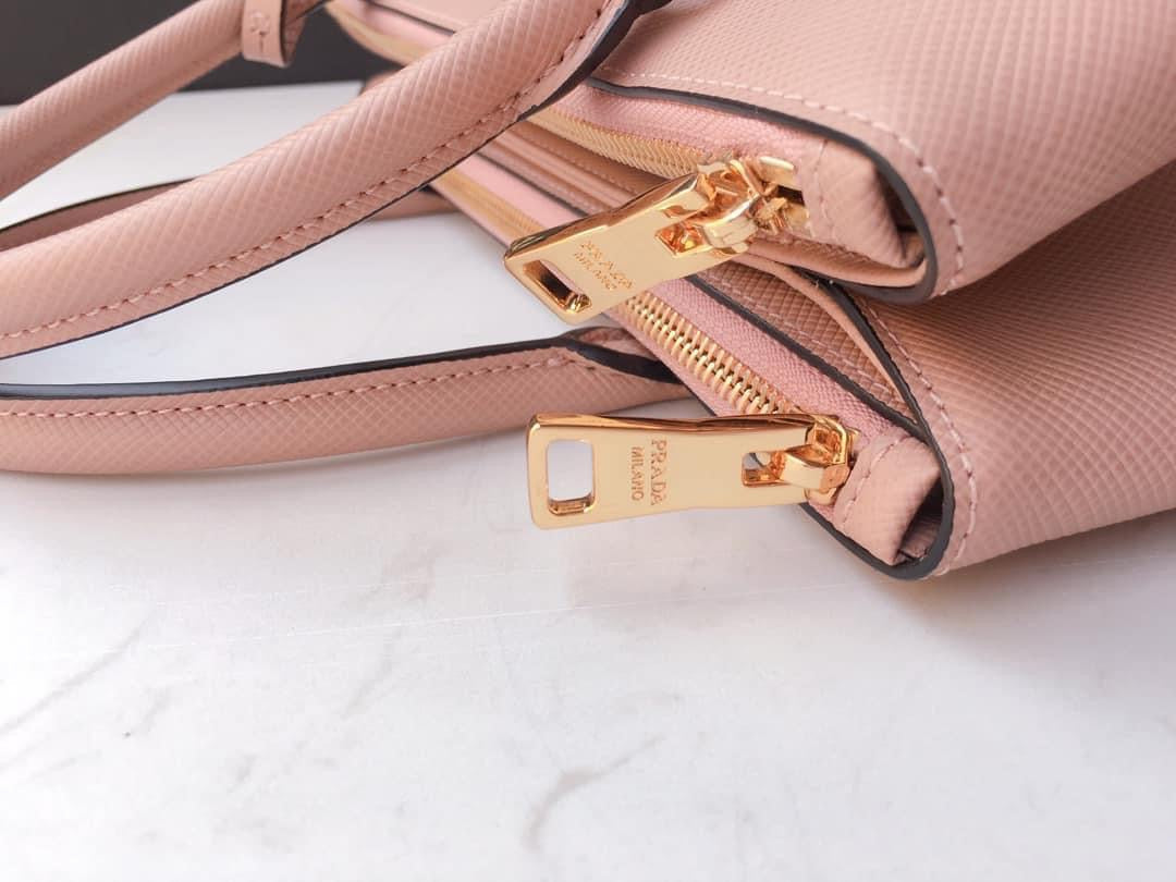 Prada Galleria Saffiano leather Medium  bag