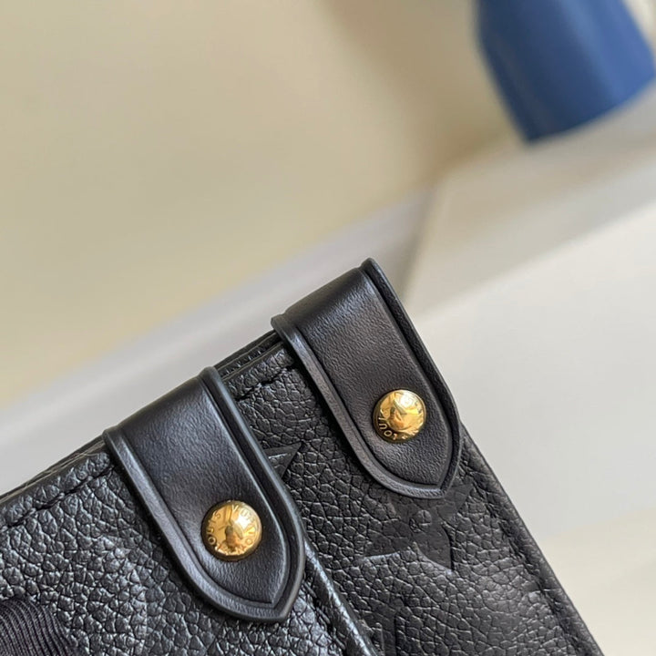 Louis Vuitton MM OnTheGo Bag