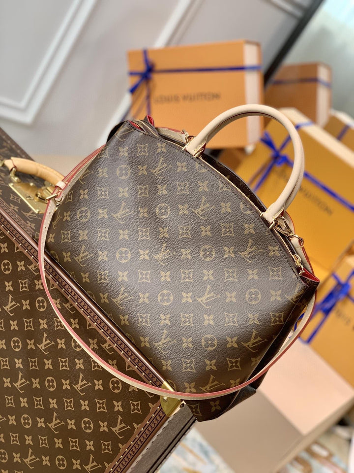 Louis Vuitton Grand Palais Bag