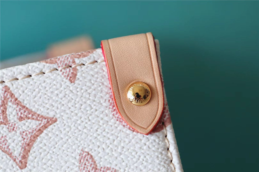 Louis Vuitton OnTheGo MM Bag