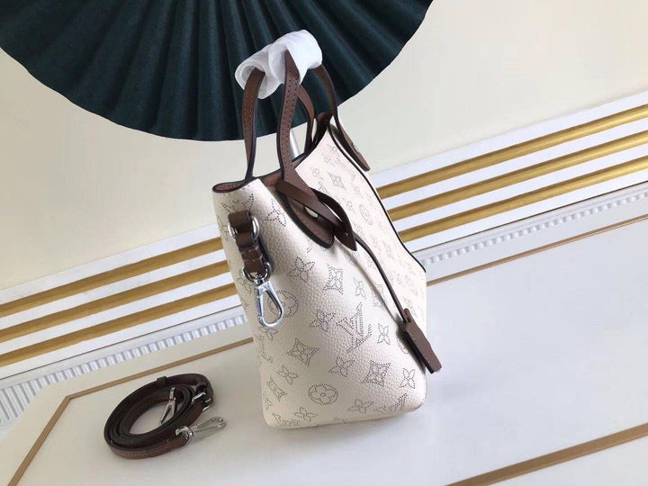 Louis Vuitton Hina PM Bag