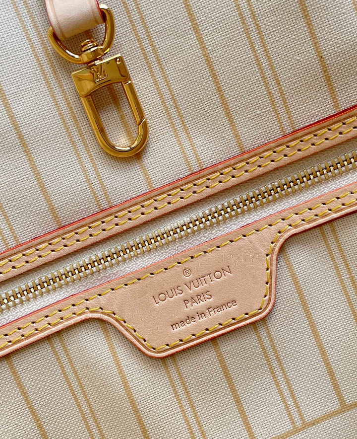 Louis Vuitton Neverfull MM  Tote Bag