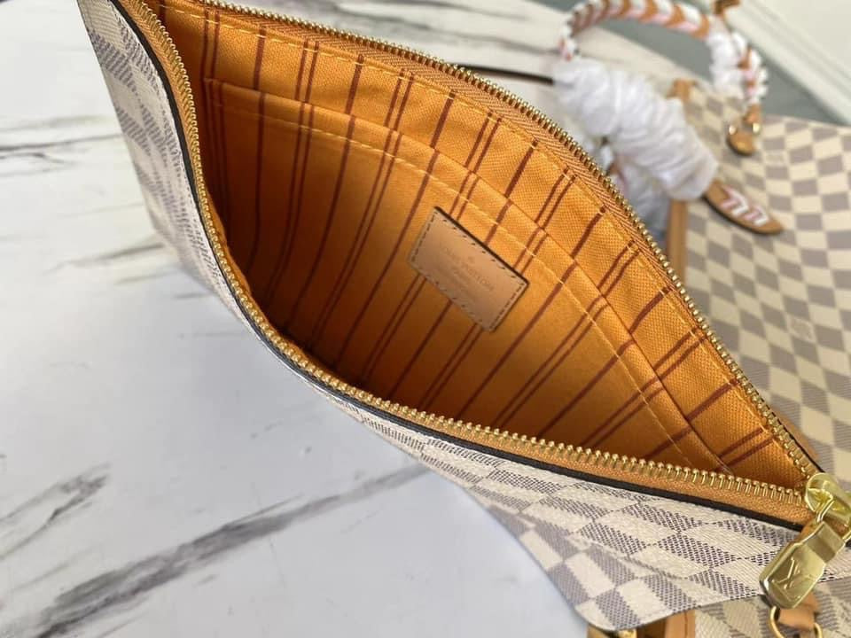 Louis Vuitton Neverfull MM Bag
