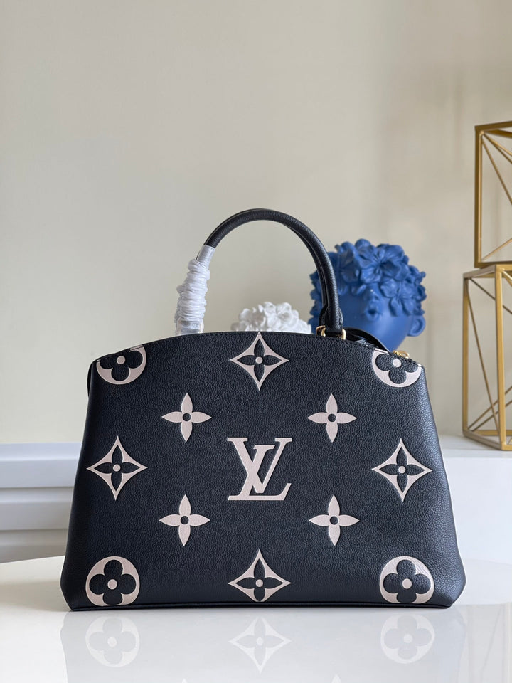 Louis Vuitton Grand Palais Bag