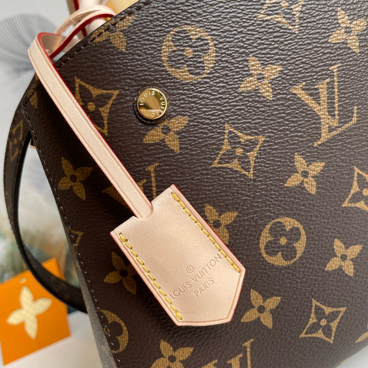 Louis Vuitton Montaigne BB Bag