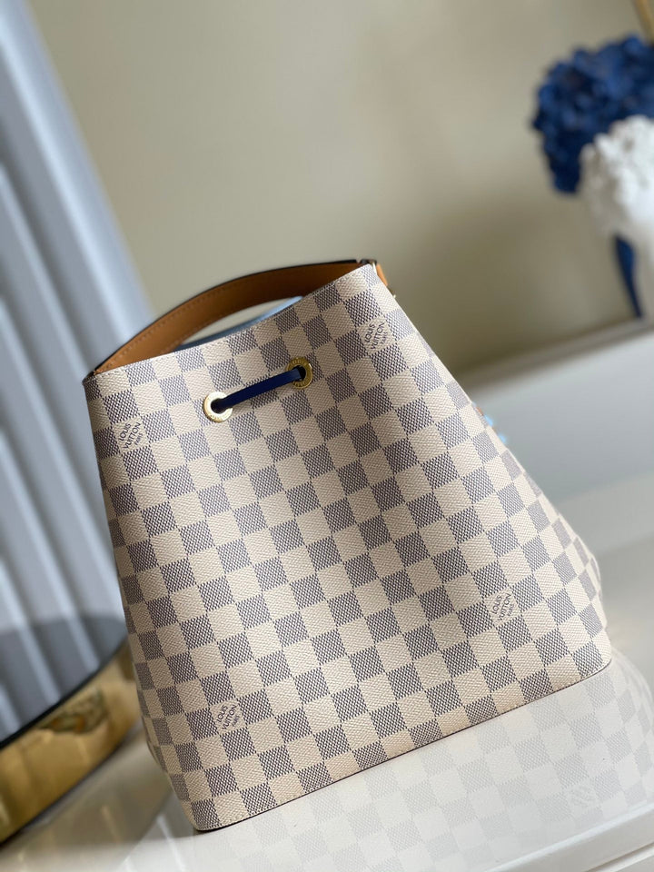 Louis Vuitton NeoNoe MM Bag