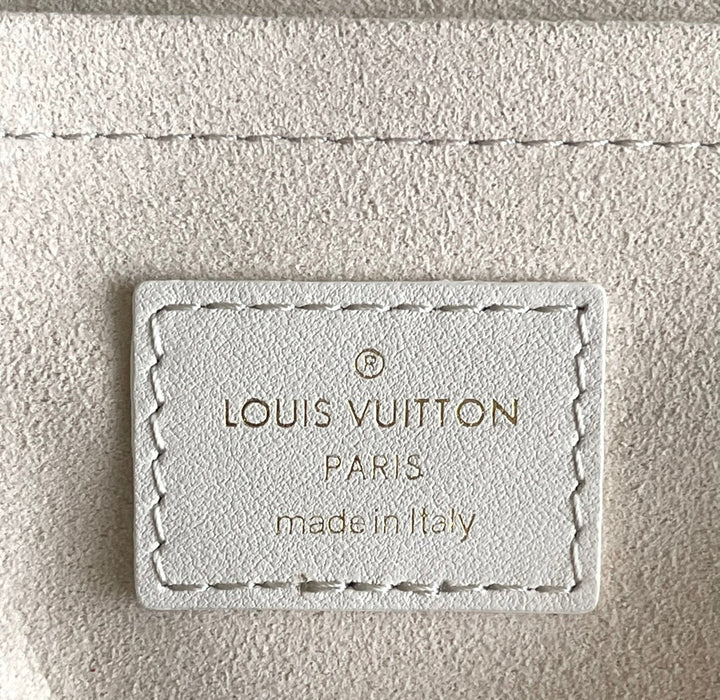 Louis Vuitton New Wave Chain Bag