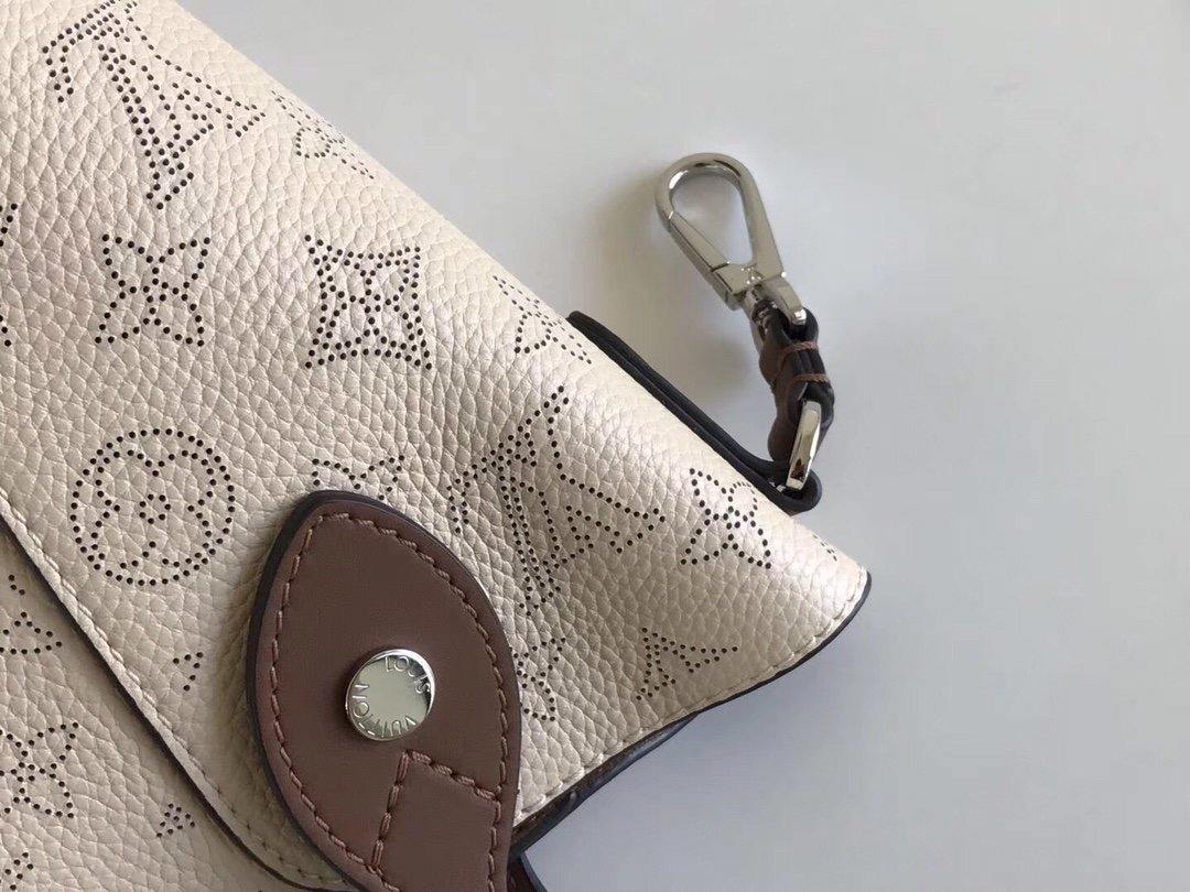 Louis Vuitton Hina PM Bag