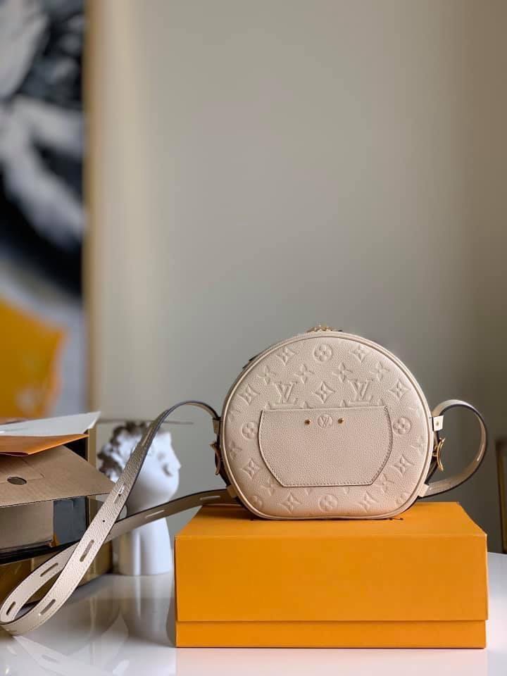Louis Vuitton Boite Chapeau Souple MM Bag