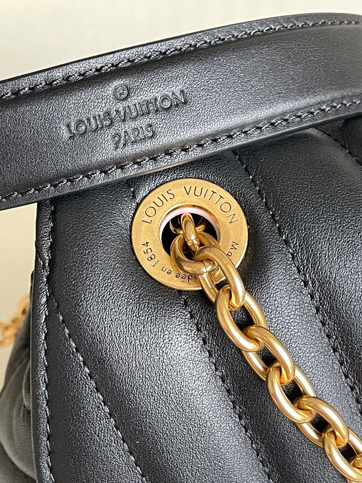 Louis Vuitton New Wave Chain Bag