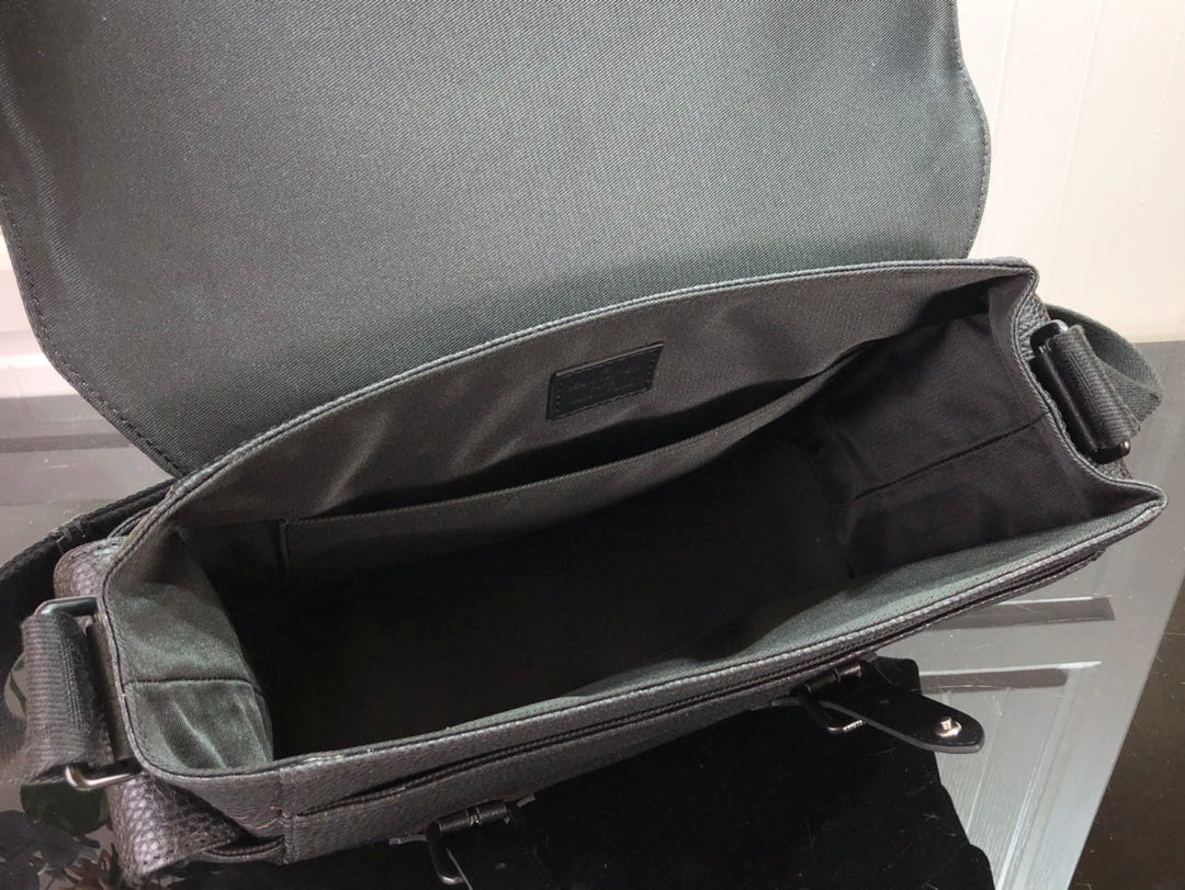 Louis Vuitton Christopher Messenger Bag