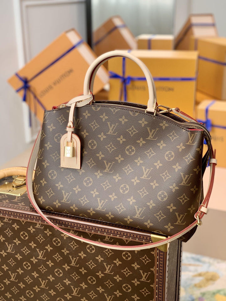 Louis Vuitton Grand Palais Bag