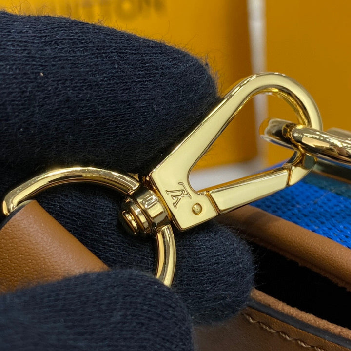 Louis Vuitton Twist MM Bag