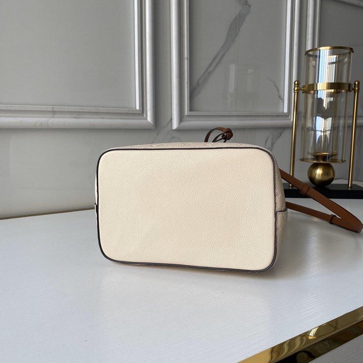 Louis Vuitton NeoNoe MM Bag