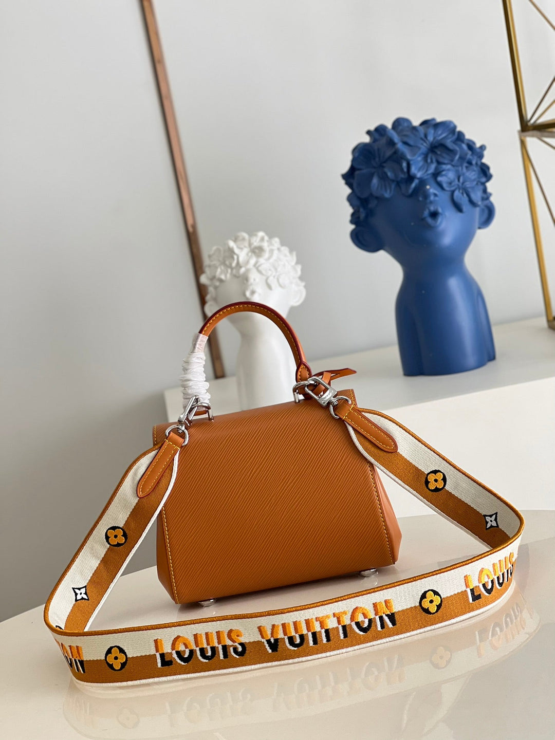 Louis Vuitton Cluny Mini Bag