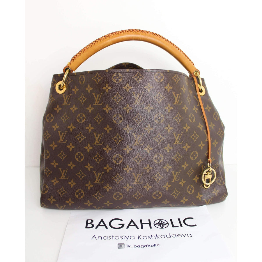 Louis Vuitton Artsy MM Monogram Bag