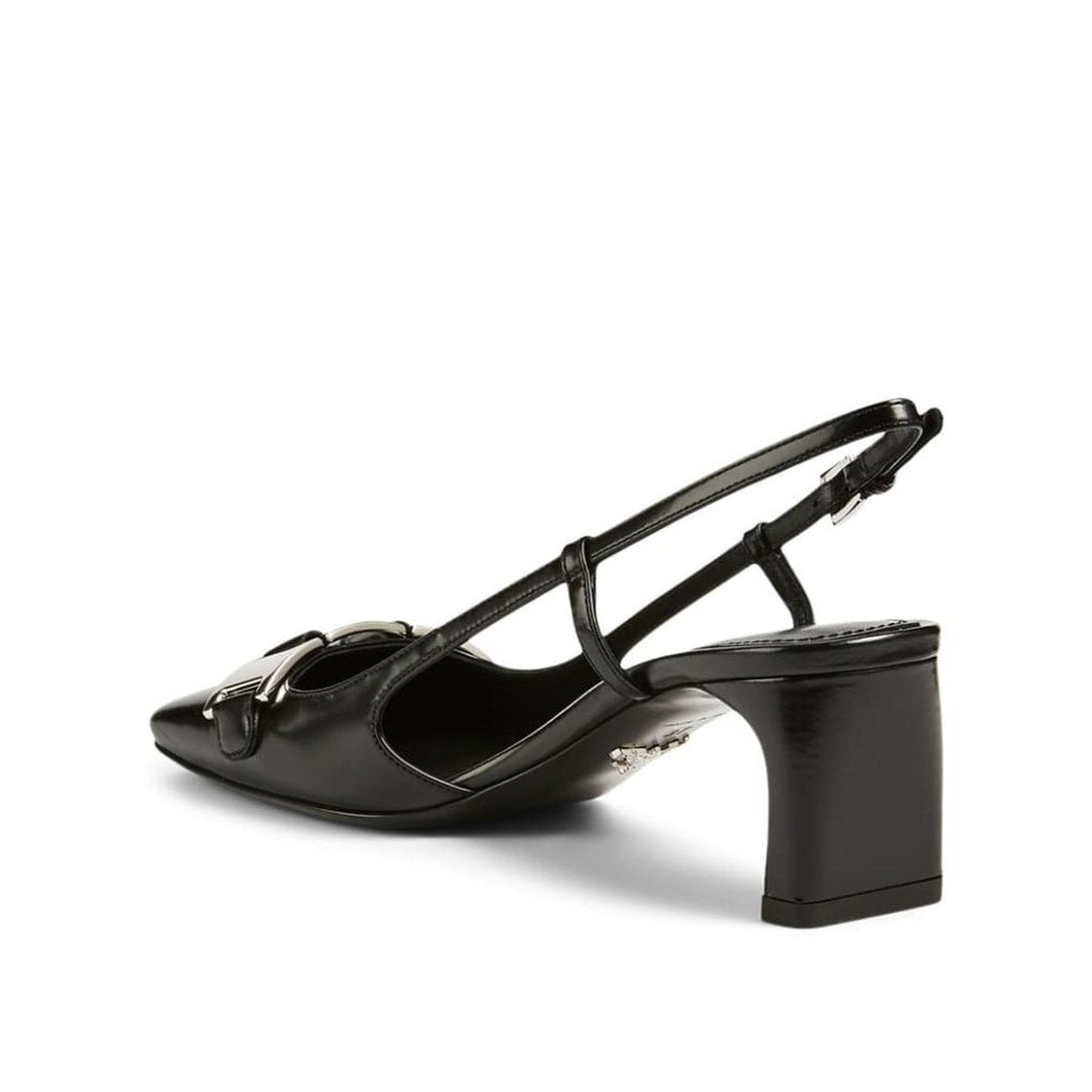 Leather pumps